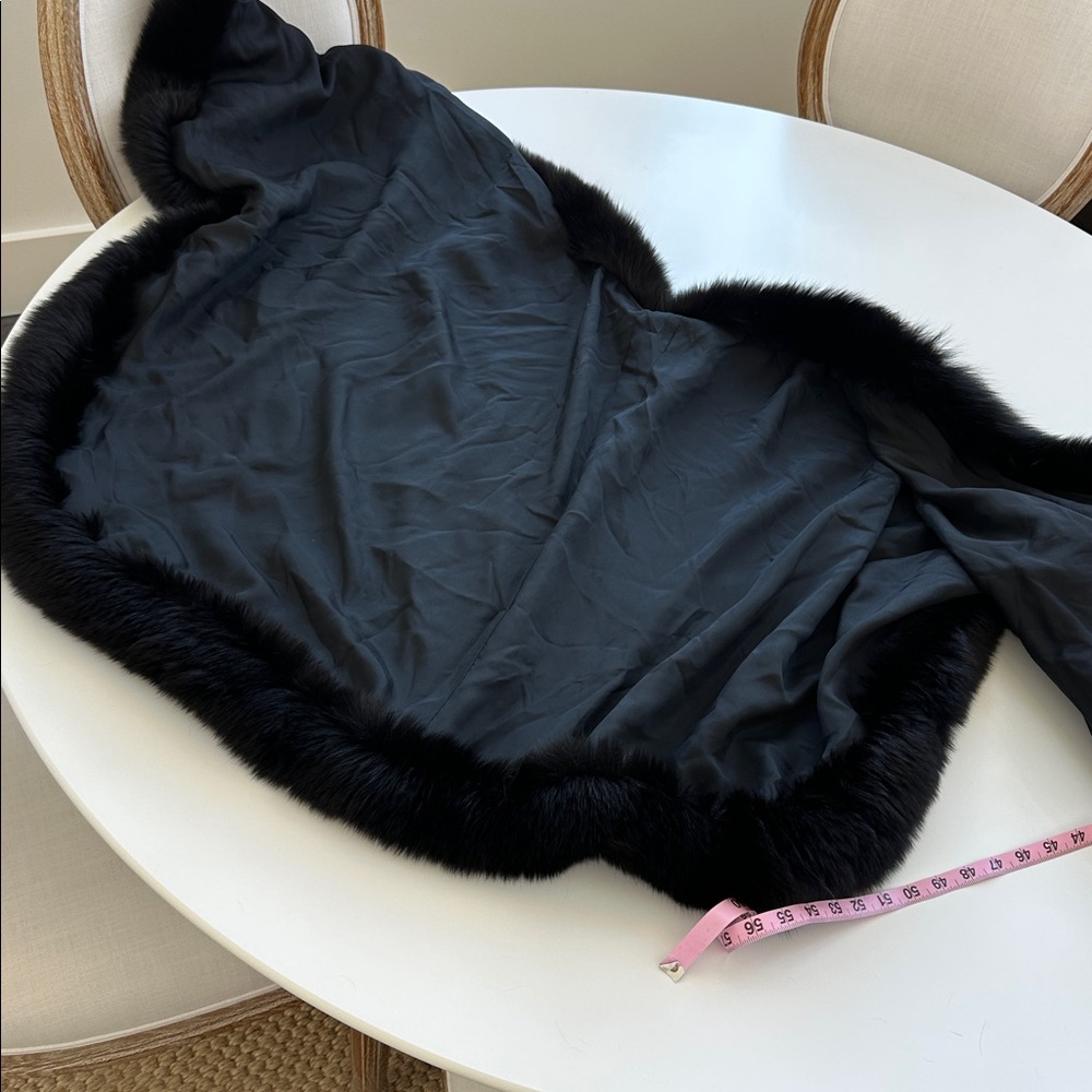Unbranded Black Fur Trimmed Cape with Metallic Thread Embroidery - Picture 5 of 12